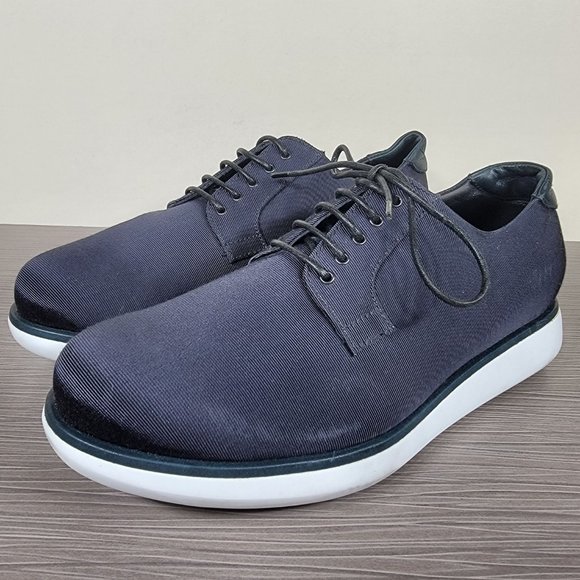 Giorgio Armani Textured Canvas Sneakers, Size 7 - Picture 3 of 11